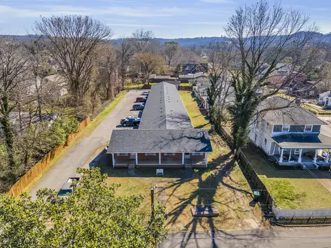 View/Area - 123 S Sam Davis Ave, Pulaski, TN 38478 photo 3 of 10