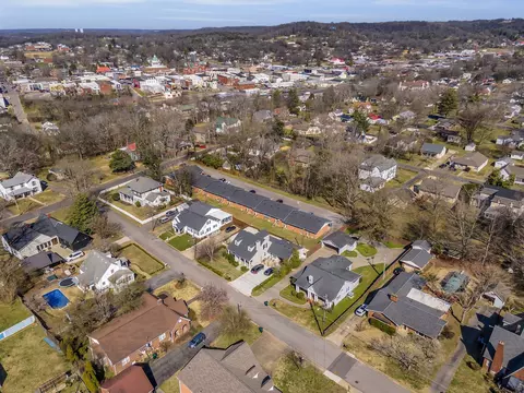 View/Area - 123 S Sam Davis Ave, Pulaski, TN 38478 photo 7 of 10