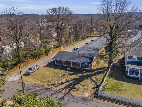 View/Area - 123 S Sam Davis Ave, Pulaski, TN 38478 photo 4 of 10