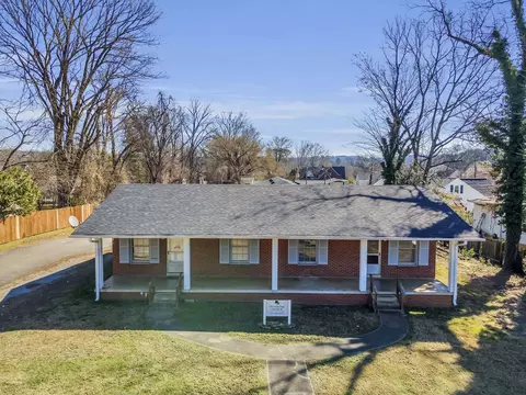 Exterior - 123 S Sam Davis Ave, Pulaski, TN 38478 photo 11 of 11