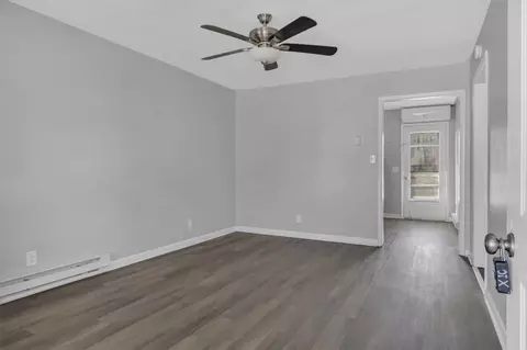 Living - 123 S Sam Davis Ave, Pulaski, TN 38478 photo 2 of 2