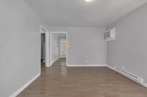 Living - 123 S Sam Davis Ave, Pulaski, TN 38478 photo 1 of 2
