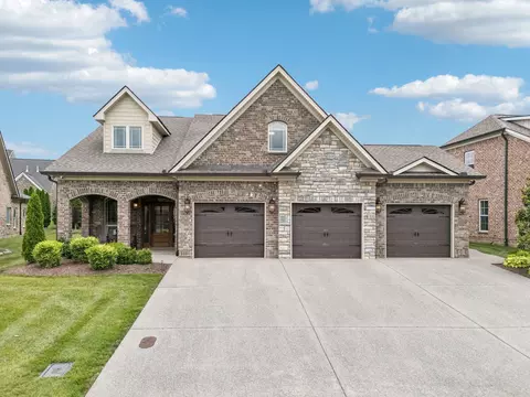 4416 Attleboro Dr, Murfreesboro, TN 37128