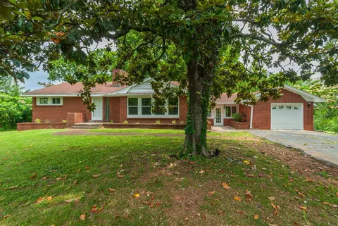 114 W Hardin Dr, Columbia, TN 38401