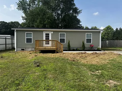 92 Elm St, Manchester, TN 37355
