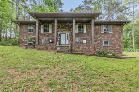 738 Davis Rd, Chickamauga, GA 30707