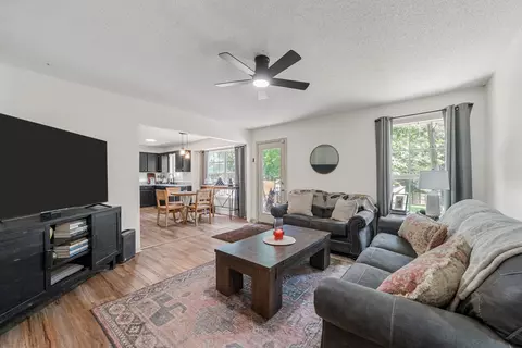 2930 Charlie Sleigh Rd, Woodlawn, TN 37191
