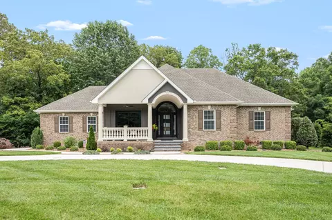 413 Albemarle Dr, Tullahoma, TN 37388