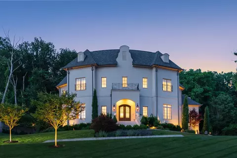 1024 Vaughn Crest Dr, Franklin, TN 37069