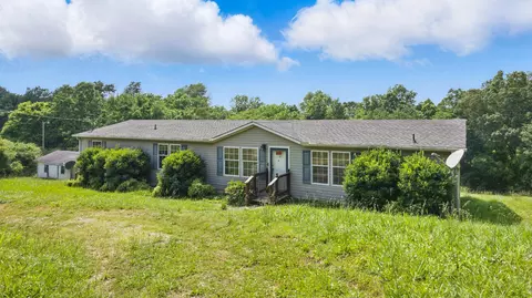 947 Buck Branch Rd, Charlotte, TN 37036