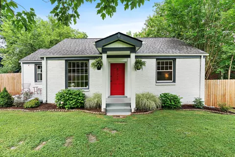 2217 Fernwood Dr, Nashville, TN 37216