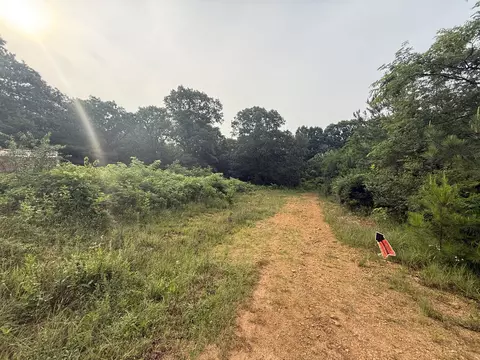 1 Old Schoolhouse Rd, Nunnelly, TN 37137