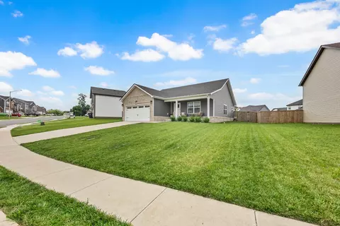 1948 Sydney Louise Dr, Clarksville, TN 37042