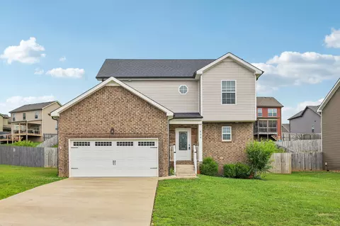 839 Crestone Ln, Clarksville, TN 37042