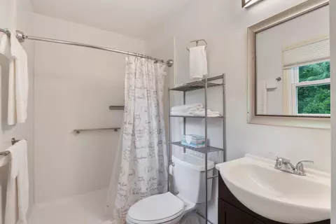 Bath - 4216 Pulaski Hwy, Culleoka, TN 38451 photo 1 of 2
