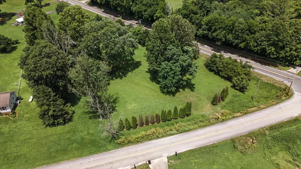 View/Area - 4216 Pulaski Hwy, Culleoka, TN 38451 photo 1 of 7
