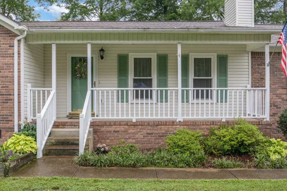 Exterior - 4216 Pulaski Hwy, Culleoka, TN 38451 photo 2 of 15