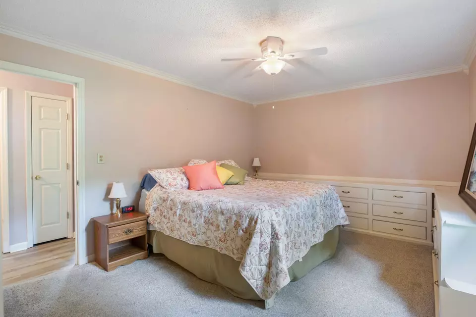 Bedroom - 4216 Pulaski Hwy, Culleoka, TN 38451 photo 3 of 9
