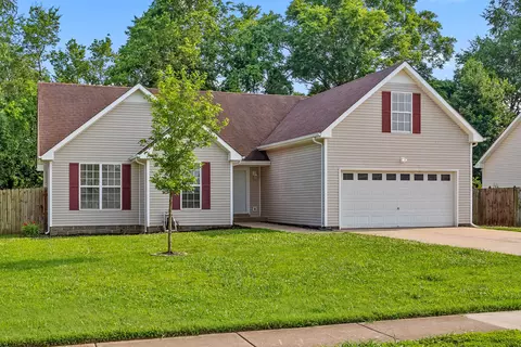 4045 New Grange Cir, Clarksville, TN 37040