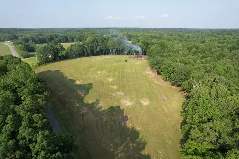 1 Rascaltown Rd, Loretto, TN 38469