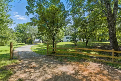 6932 Brown Hollow Rd, Lyles, TN 37098