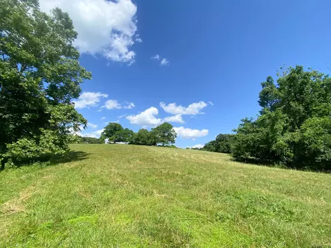 2077 Lynnville Hwy, Cornersville, TN 37047