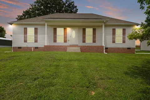 5986 Fred Perry Rd, Springfield, TN 37172
