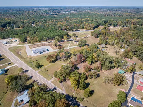 1114 Main St W, Parsons, TN 38363