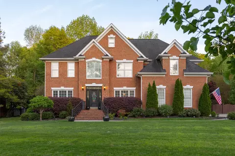 1601 Windsong Ln, Hixson, TN 37343