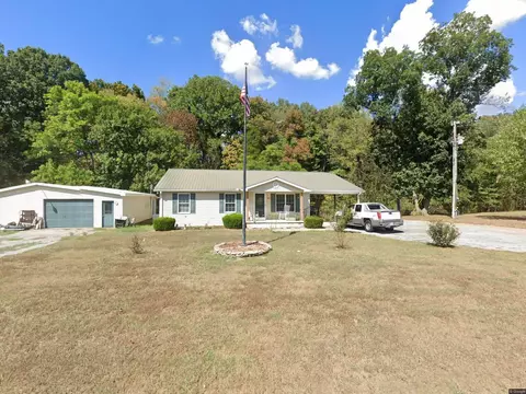8986 Owens Chapel Rd, Springfield, TN 37172