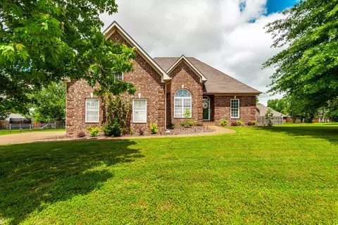 1034 Grider Dr, Gallatin, TN 37066