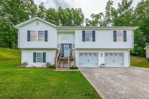 264 Windbrook Dr, Tunnel Hill, GA 30755