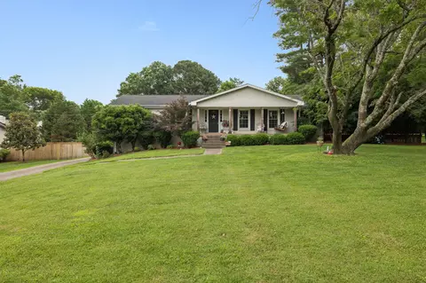 1220 Lipscomb Dr, Brentwood, TN 37027