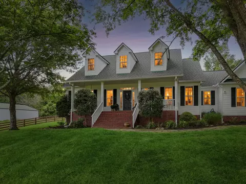 Exterior - 1387 Floyd Rd, Eagleville, TN 37060 photo 3 of 21