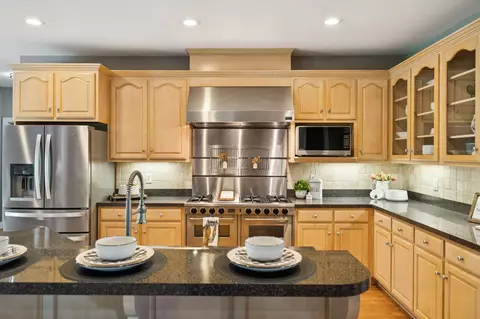 Kitchen - 1387 Floyd Rd, Eagleville, TN 37060 photo 4 of 8