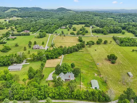 View/Area - 1387 Floyd Rd, Eagleville, TN 37060 photo 3 of 9