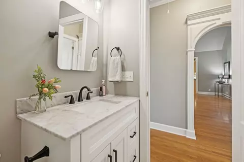 Bath - 1387 Floyd Rd, Eagleville, TN 37060 photo 1 of 6