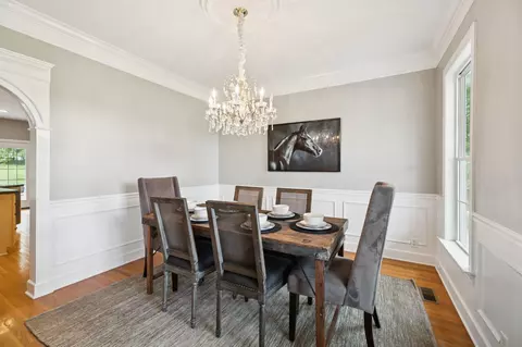 Dining - 1387 Floyd Rd, Eagleville, TN 37060 photo 2 of 3