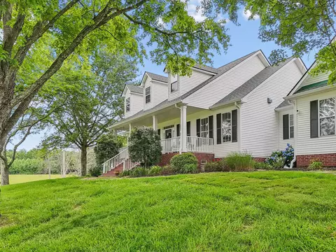 Exterior - 1387 Floyd Rd, Eagleville, TN 37060 photo 5 of 21