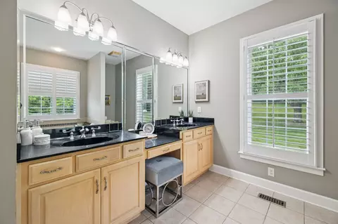 Bath - 1387 Floyd Rd, Eagleville, TN 37060 photo 6 of 6