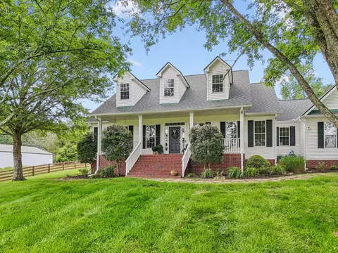 Exterior - 1387 Floyd Rd, Eagleville, TN 37060 photo 1 of 21