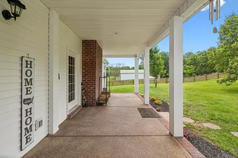 Exterior - 1387 Floyd Rd, Eagleville, TN 37060 photo 12 of 21