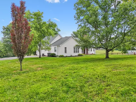 Exterior - 1387 Floyd Rd, Eagleville, TN 37060 photo 14 of 21