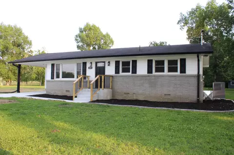 221 Woodland Dr, Shelbyville, TN 37160