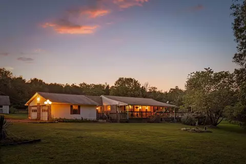 39 Rock Haven Ln, Chickamauga, GA 30707