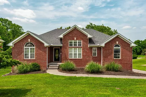 102 Buckhaven Ct, Hendersonville, TN 37075