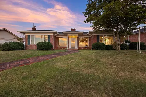 314 N Crest Rd, Chattanooga, TN 37404
