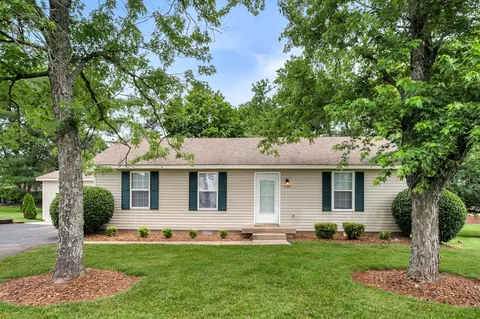 308 Custer Ct, Smyrna, TN 37167