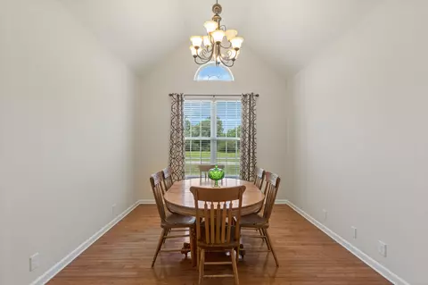 Dining - 123 River Downs Blvd, Murfreesboro, TN 37128 photo 1 of 3