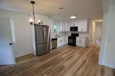 Kitchen - 151 Dawn St, Morrison, TN 37357 photo 1 of 6
